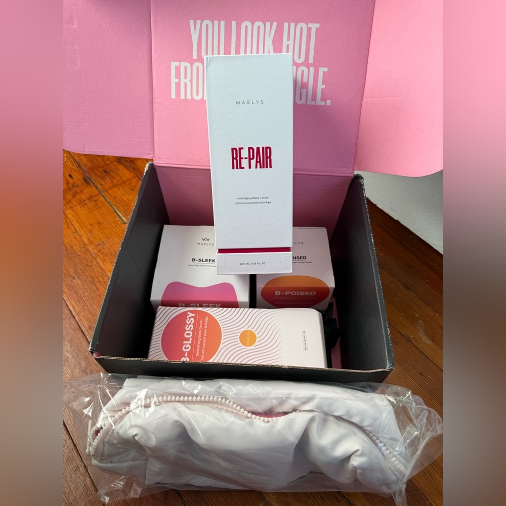 MAELYS COMETICS- BODY SCULPTING SET -NEW/SEALED in box + Cosmetic Travel bag.